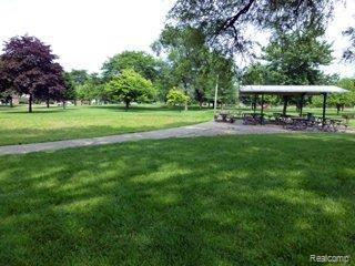 19421 Stephens Road Eastpointe, MI 48021 - Photo 25 of 25 P1000764RC.jpg