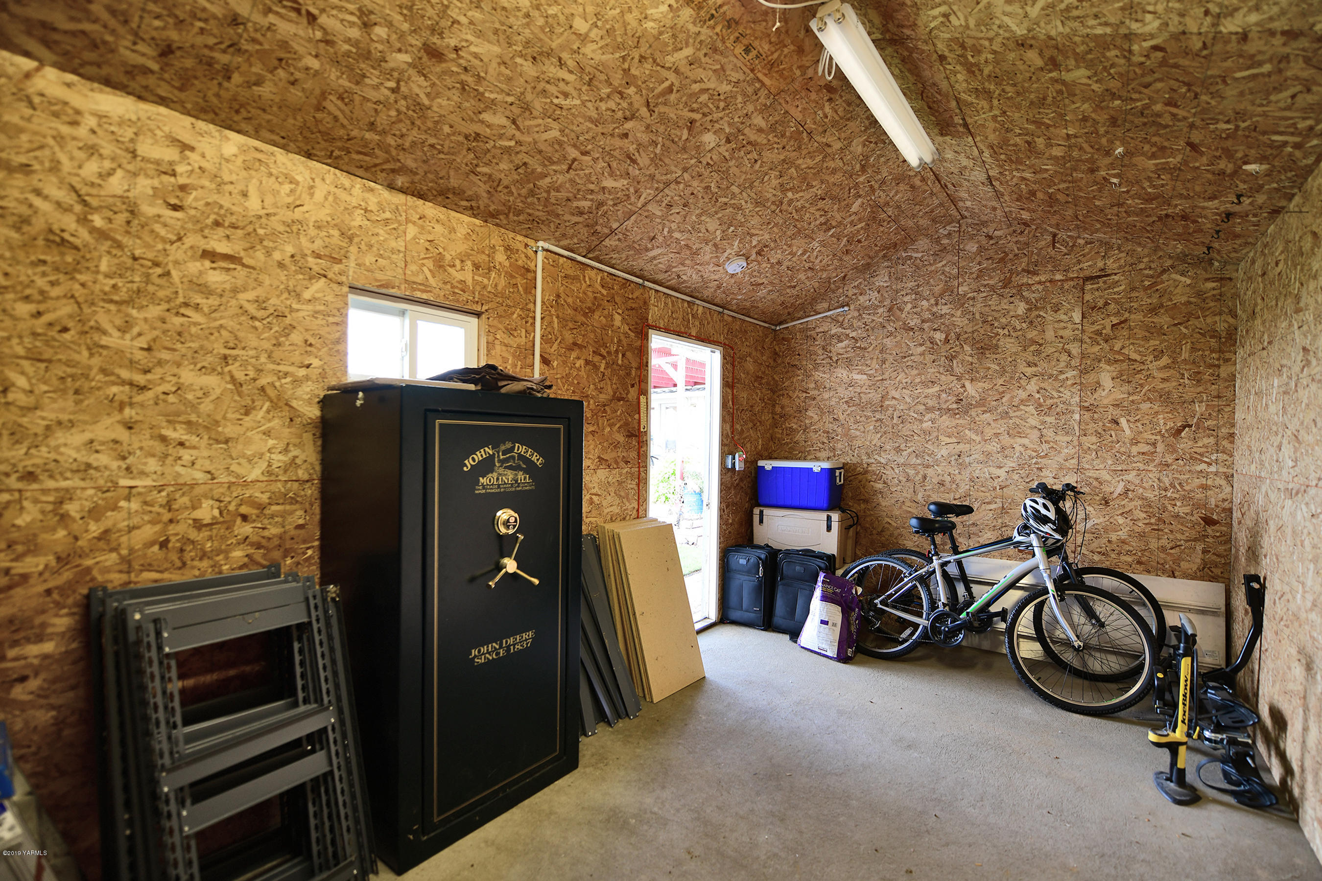 6290 Larue Road Toppenish, WA 98948 - Photo 25 of 28 12a Storage Shed Has 2 Rooms