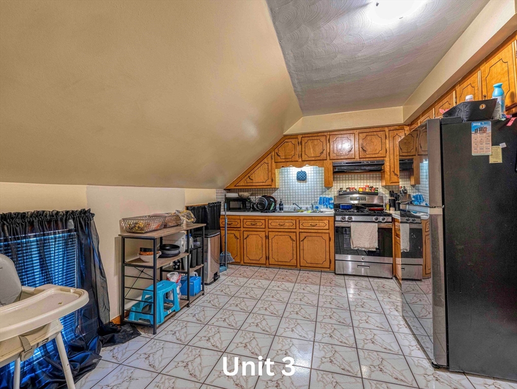 455 Middle Street Fall River, MA 02724 - Photo 23 of 42 Gallery Image 23
