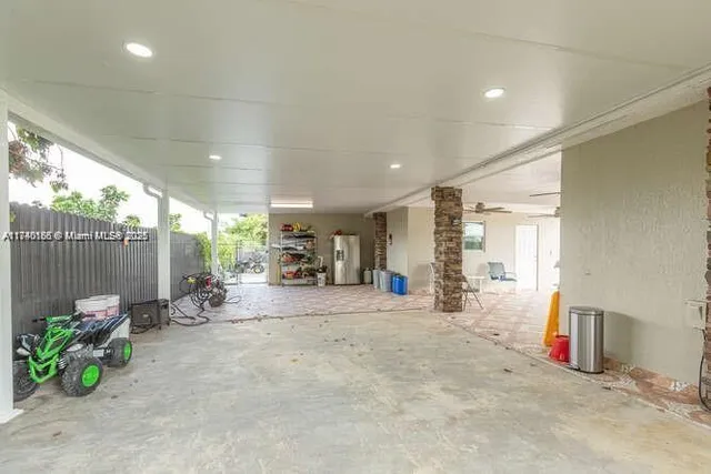 $7,500 | 25040 Southwest 222nd Avenue, Homestead, FL 33031