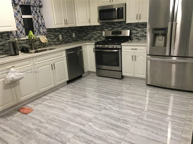 $7,500 | 25040 Southwest 222nd Avenue, Homestead, FL 33031