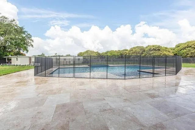 $7,500 | 25040 Southwest 222nd Avenue, Homestead, FL 33031