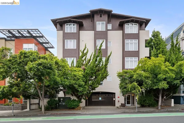 $749,000 | 2029 Channing Way, Unit 3D, Berkeley, CA 94704