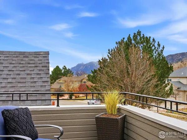 a view of a terrace with sitting area