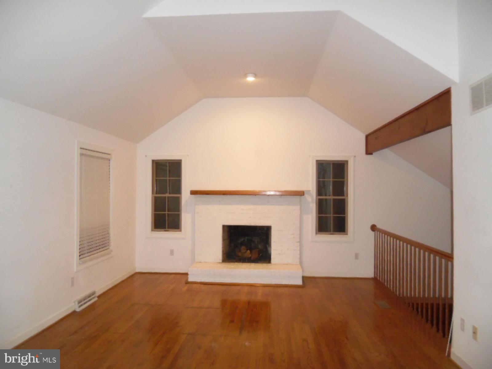 16613 Jm Pearce Road Monkton, MD 21111 - Photo 14 of 21 Family Room