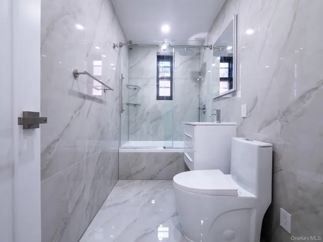 $469,000 | 139-15 83rd Avenue, Unit 423 | Briarwood