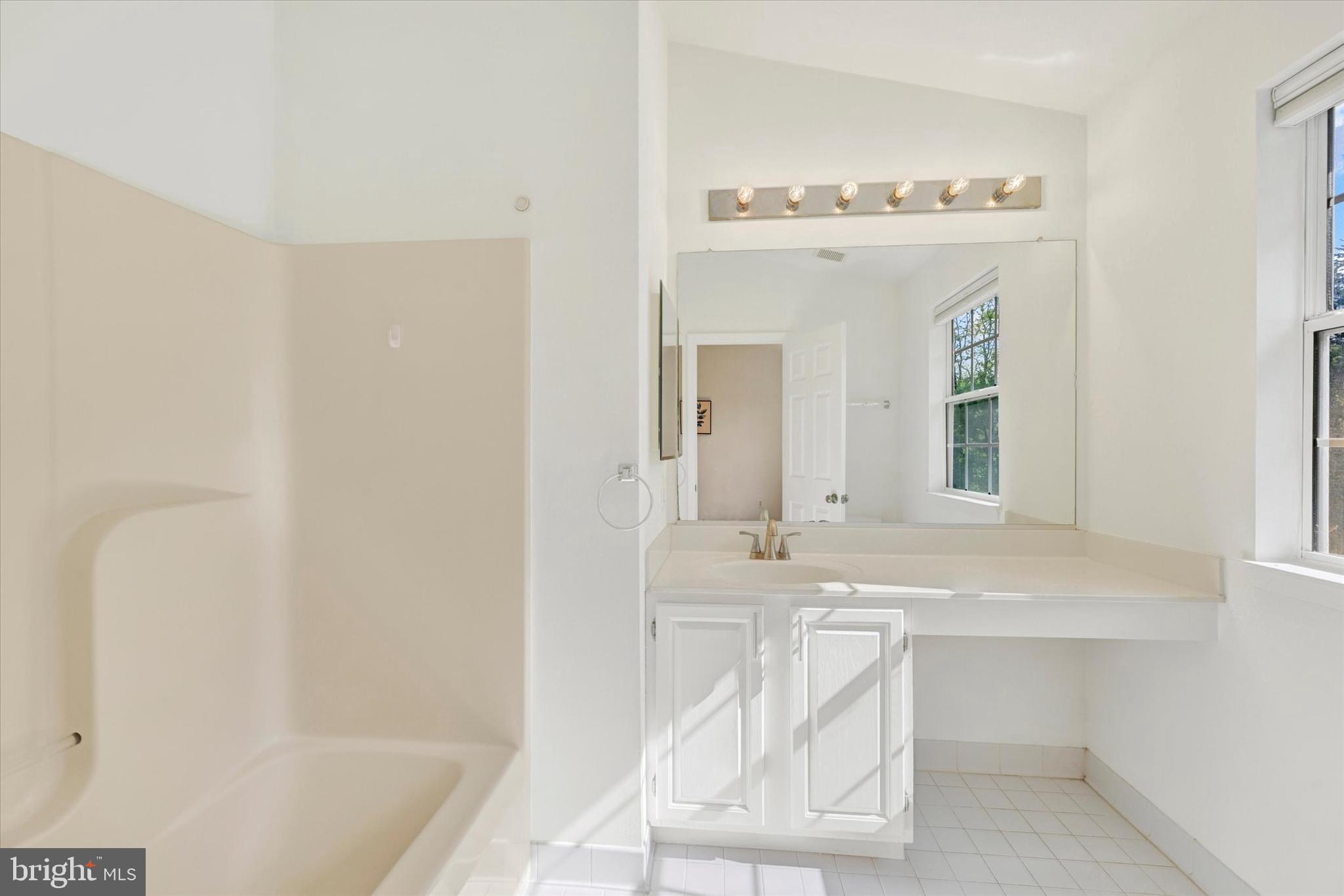 6162 Silver Arrows Way Columbia, MD 21045 - Photo 25 of 29 Master Full Bath