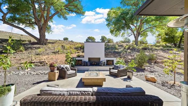 $1,100,000 | 442 Renaissance Boulevard, Grand Junction, CO 81507