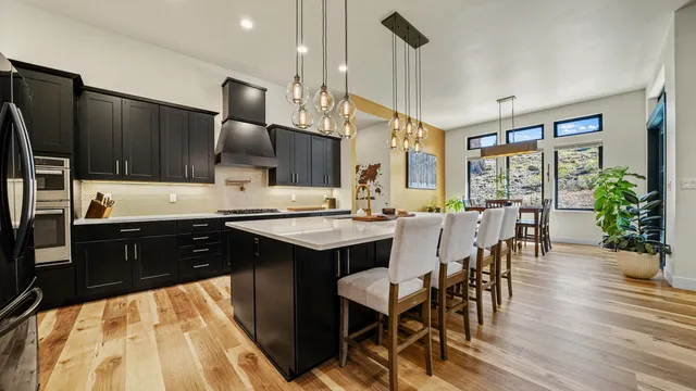 $1,100,000 | 442 Renaissance Boulevard, Grand Junction, CO 81507