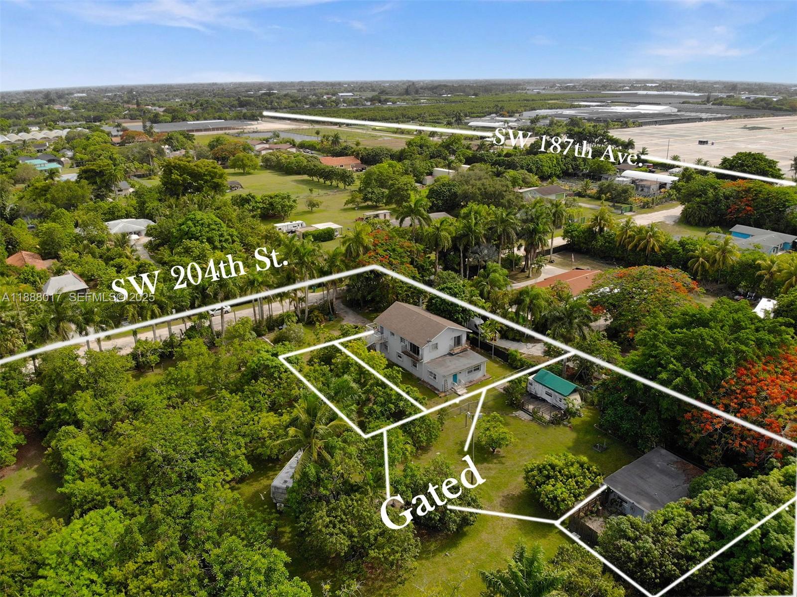 18475 Southwest 204th Street Miami, FL 33187 - Photo 4 of 41