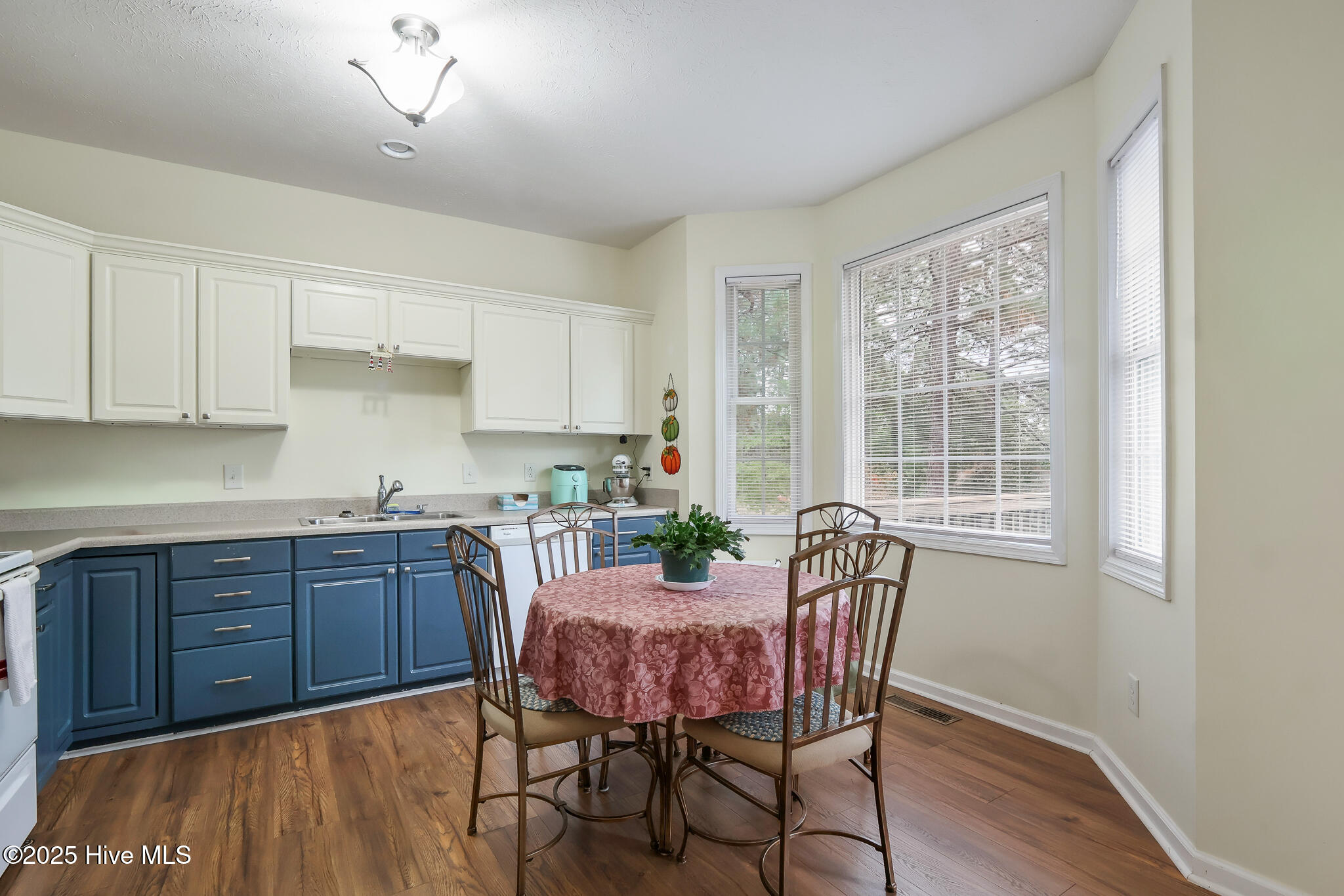 143 Cardinal Lane West End, NC 27376 - Photo 16 of 24 143 Cardinal-4