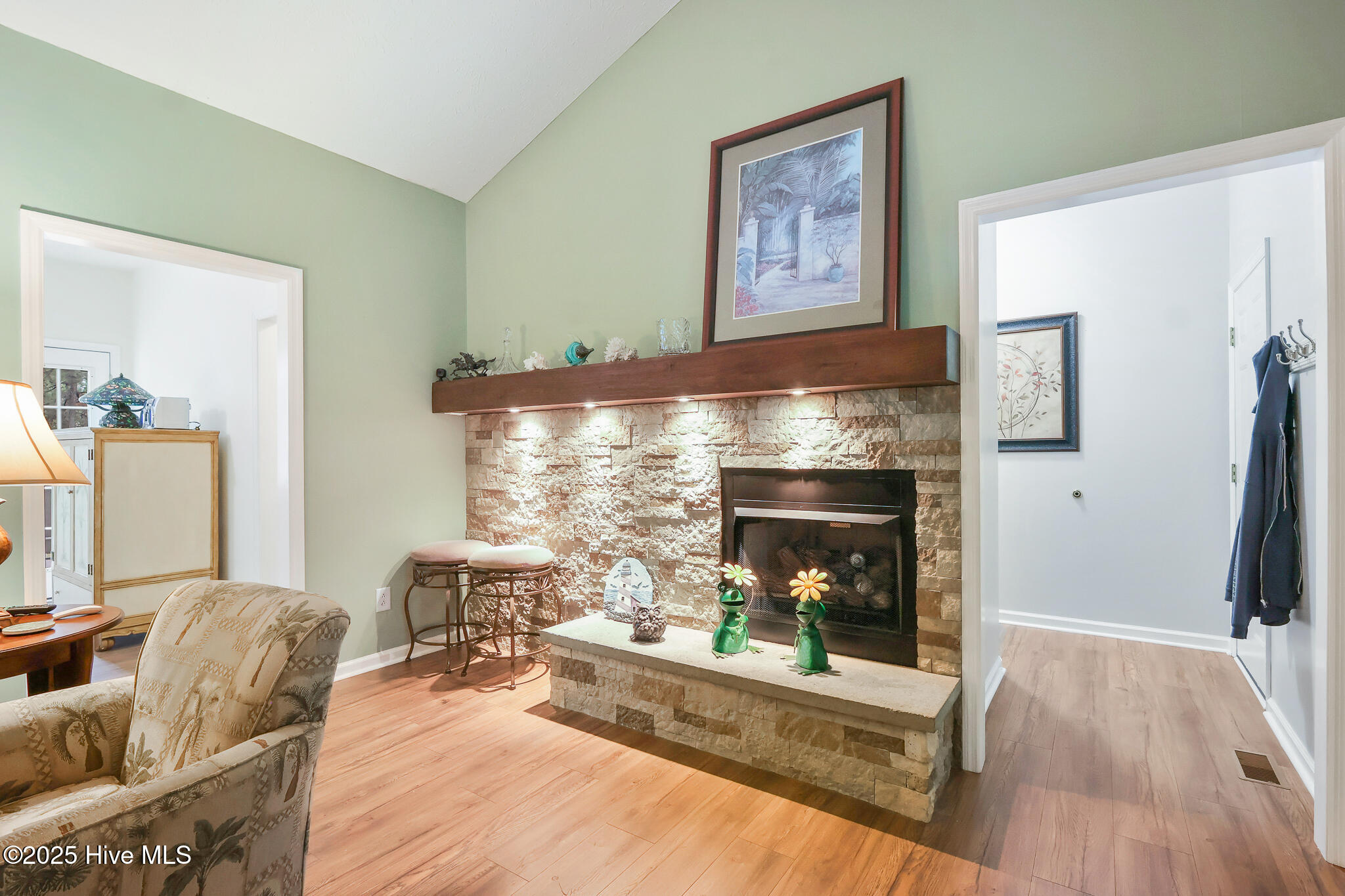 143 Cardinal Lane West End, NC 27376 - Photo 8 of 24 143 Cardinal-9