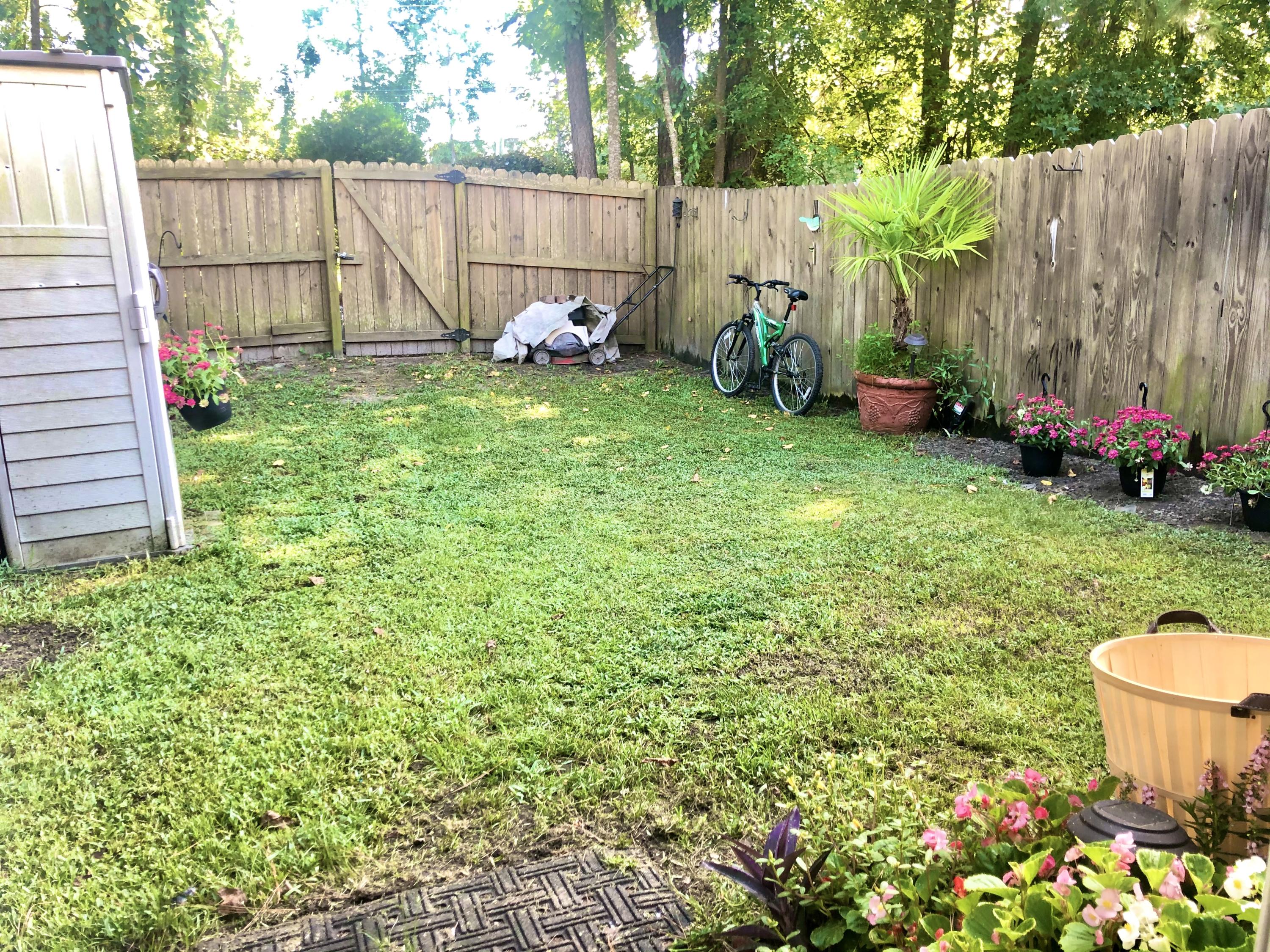 237 Brookshire Road Goose Creek, SC 29445 - Photo 4 of 22 7BD60228-45AA-42B2-9966-53A6E7548B7B