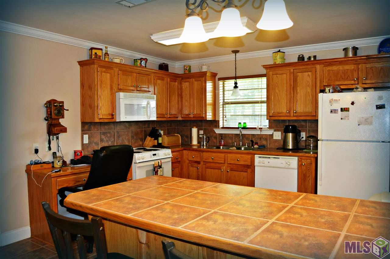 34016 Clinton Allen Road Denham Springs, LA 70706 - Photo 8 of 17