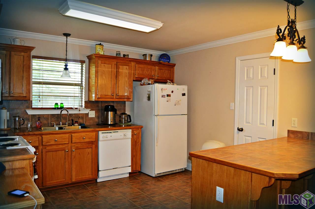34016 Clinton Allen Road Denham Springs, LA 70706 - Photo 9 of 17