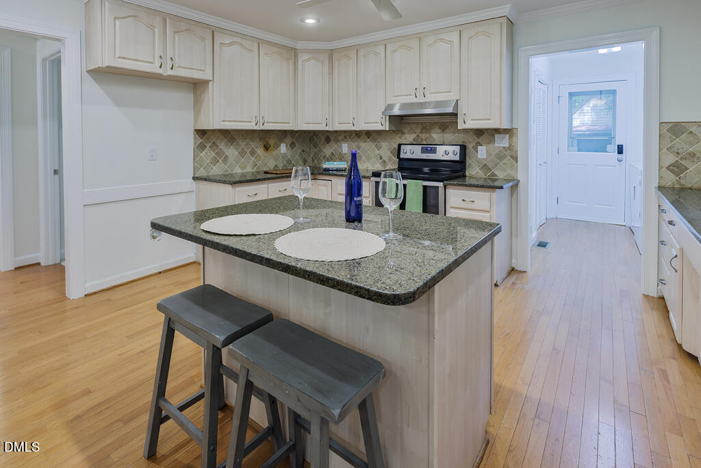6512 Bakersfield Drive Raleigh, NC 27606 - Photo 14 of 30 MLS_6512 Bakersfield-32