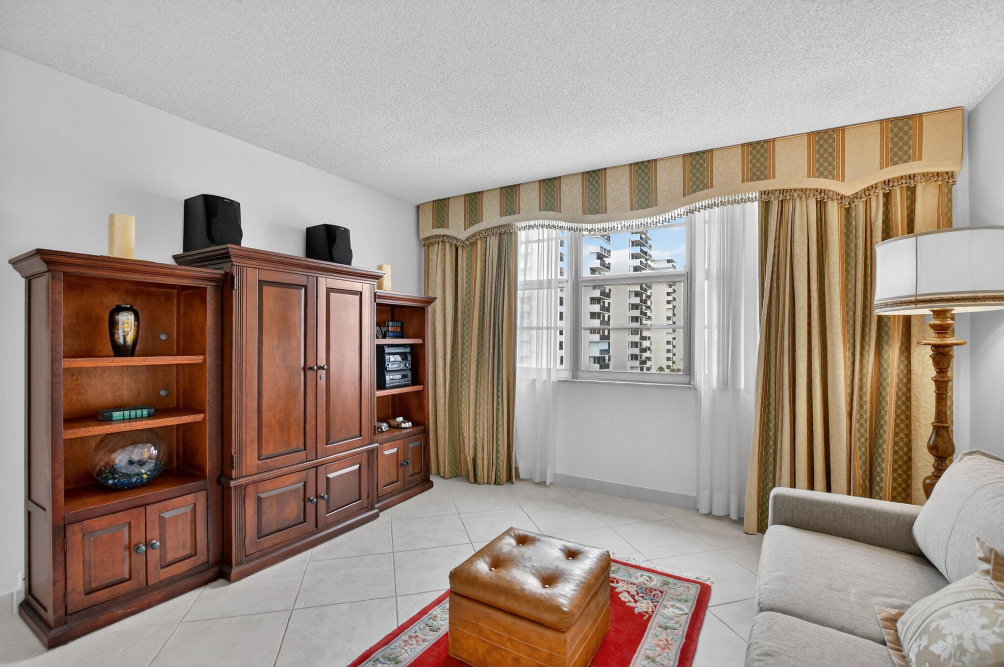 2121 North Ocean Boulevard, Unit 805W Boca Raton, FL 33431 - Photo 13 of 31 2121 N. OCEAN BLVD. #805W