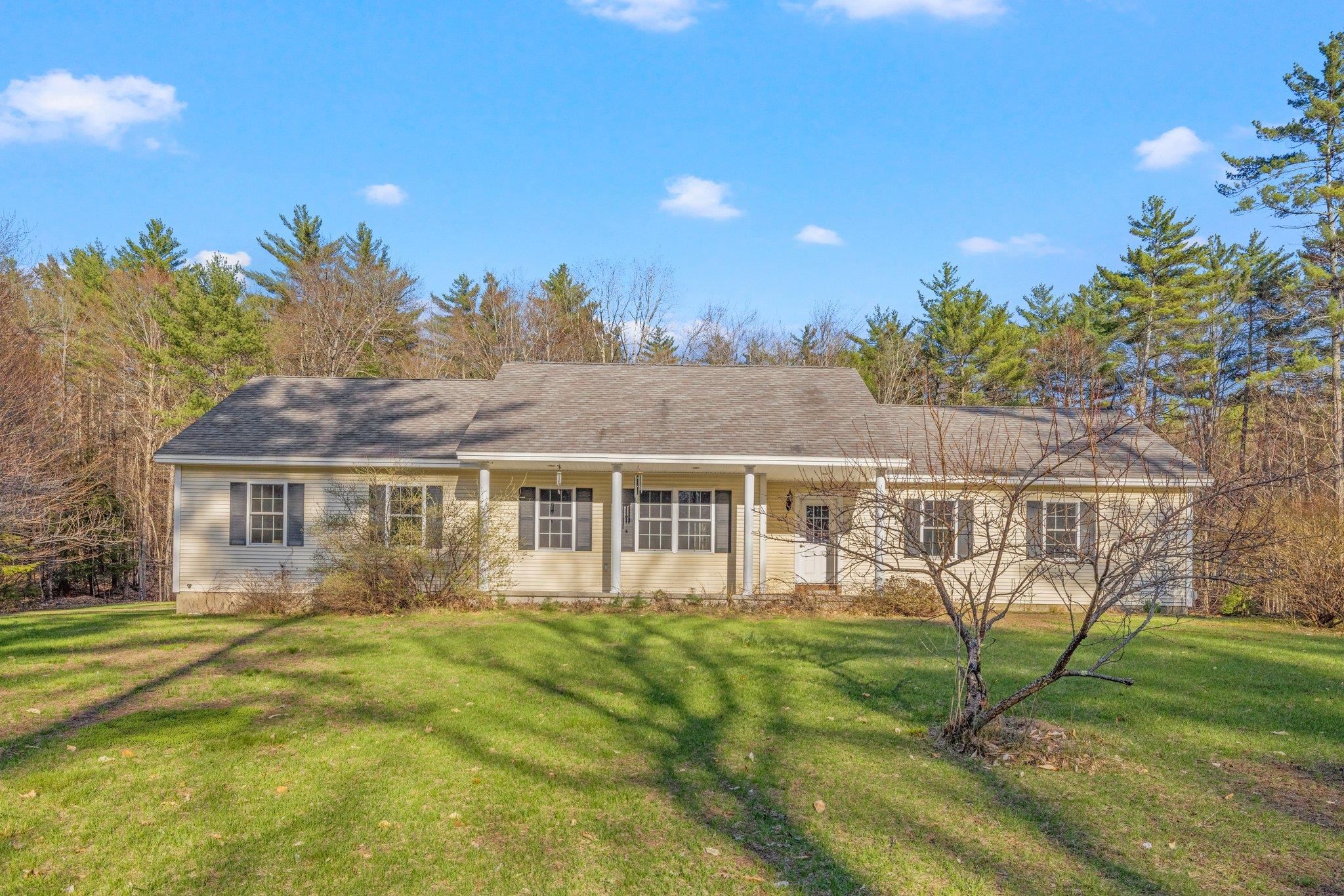 554 Salisbury Road Franklin, NH 03235 - Photo 1 of 33