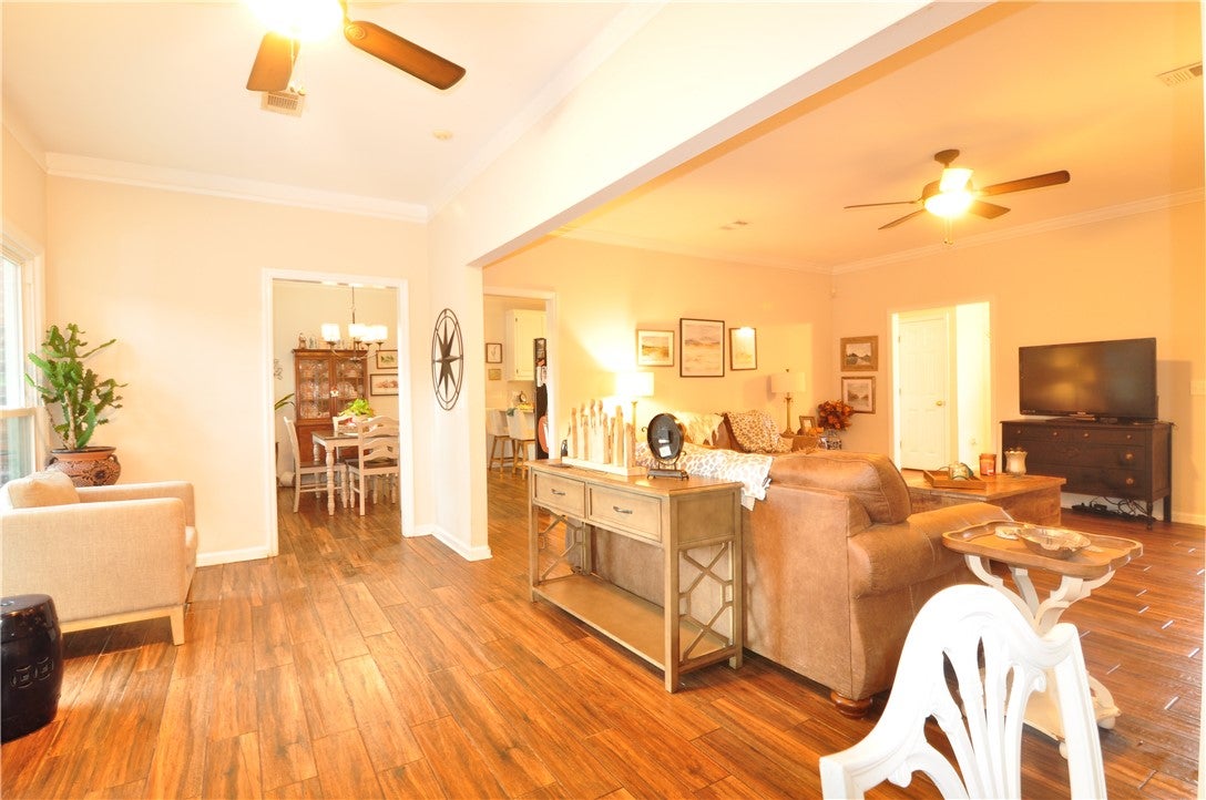 621 Little Creek Road Auburn, AL 36832 - Photo 8 of 32 Gallery Image 8