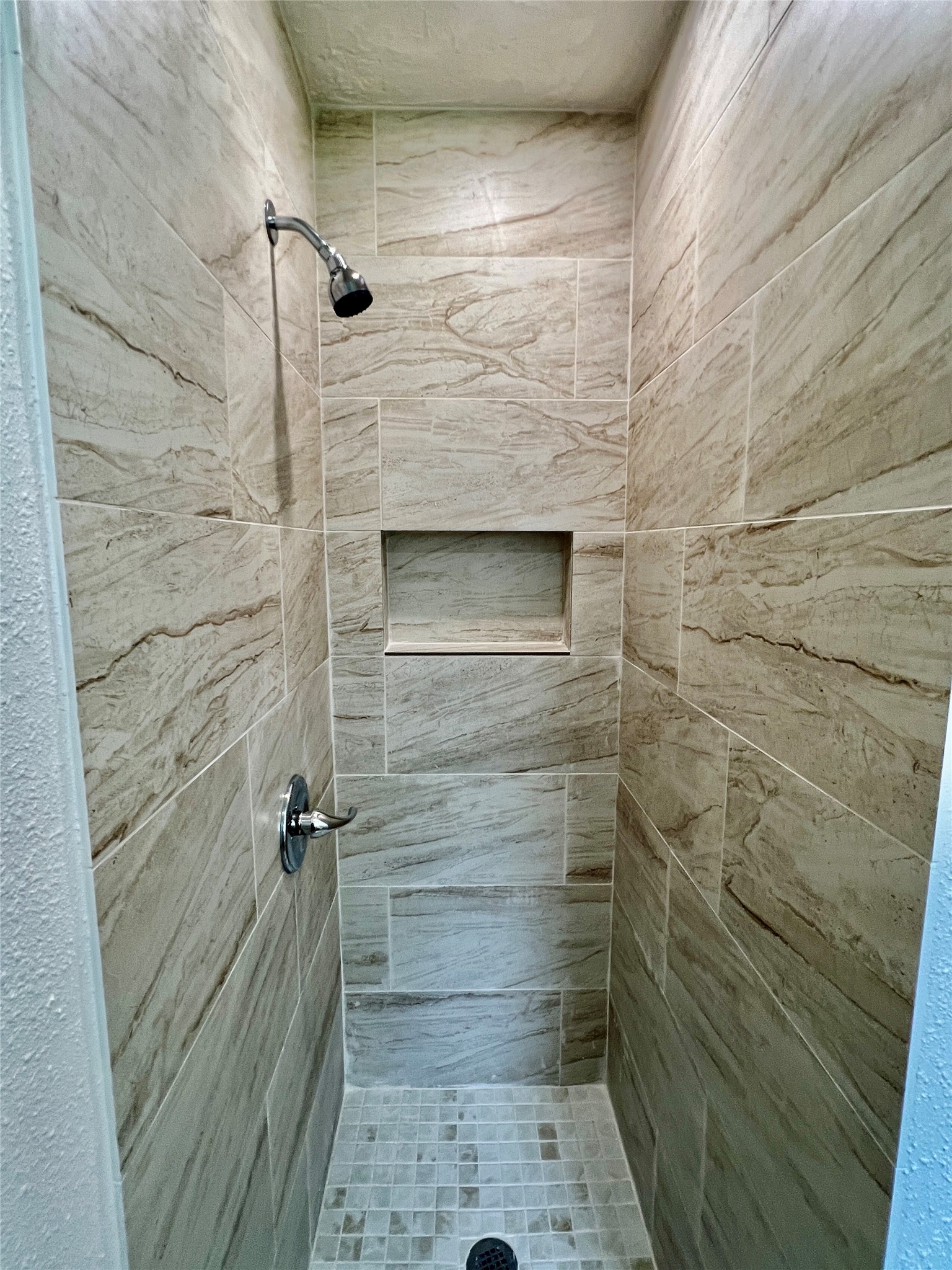 12110 Murr Way Houston, TX 77048 - Photo 16 of 24 a bathroom with a shower
