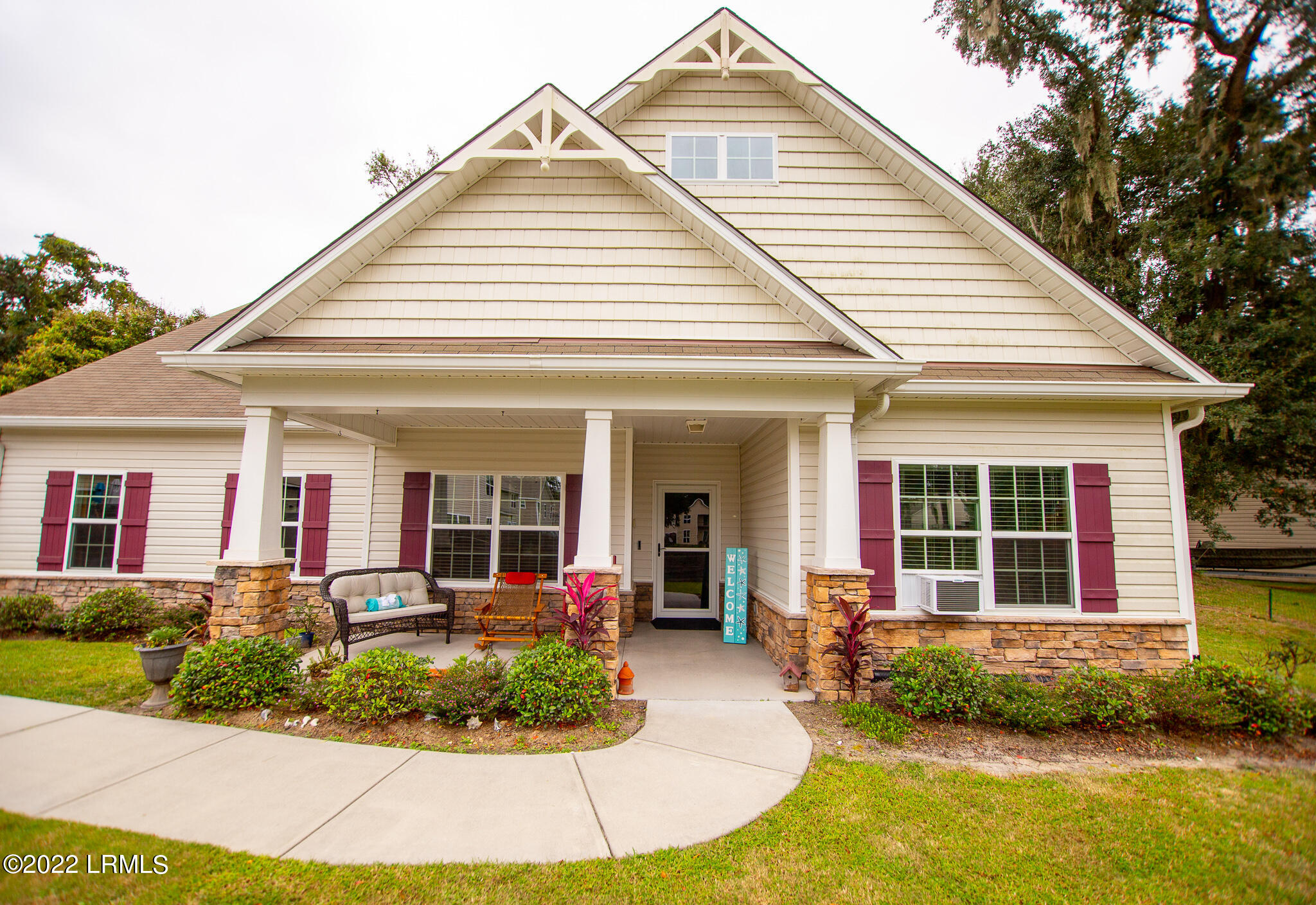 128 Glory Road Beaufort, SC 29906 - Photo 1 of 44 Front Pic 2