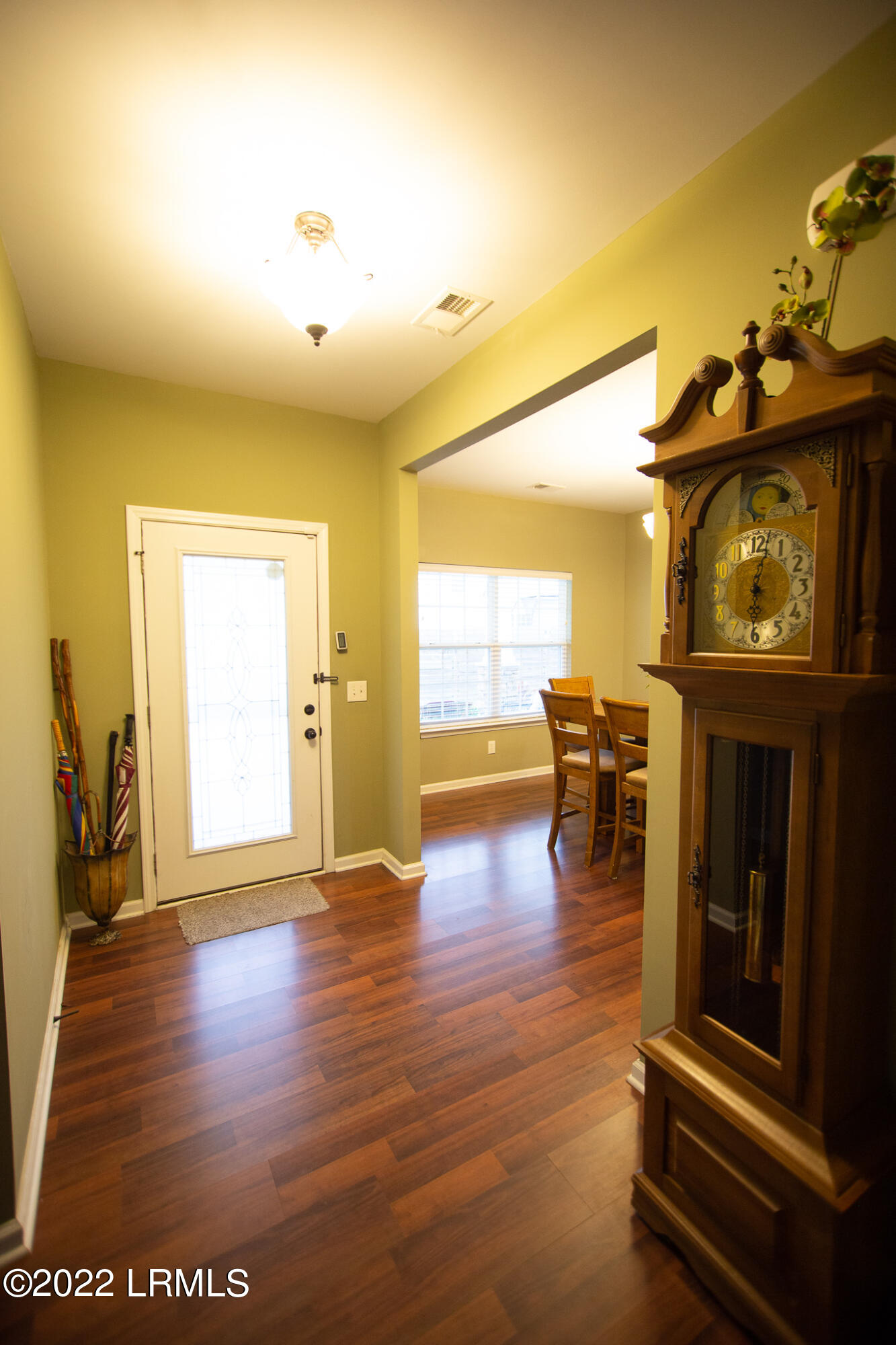 128 Glory Road Beaufort, SC 29906 - Photo 10 of 44 Foyer