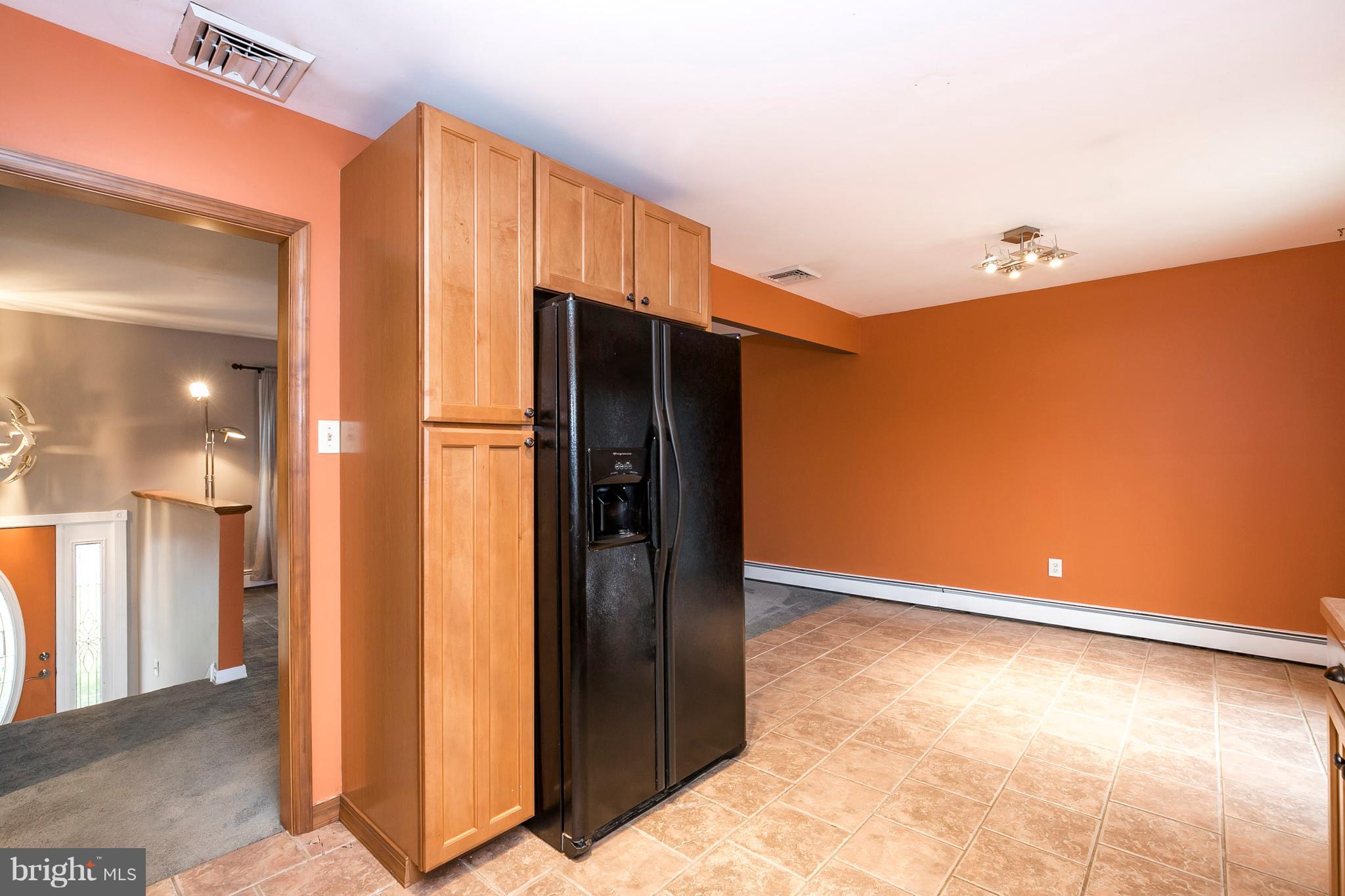 1281 Rupert Road Pottstown, PA 19464 - Photo 5 of 27 Kitchen