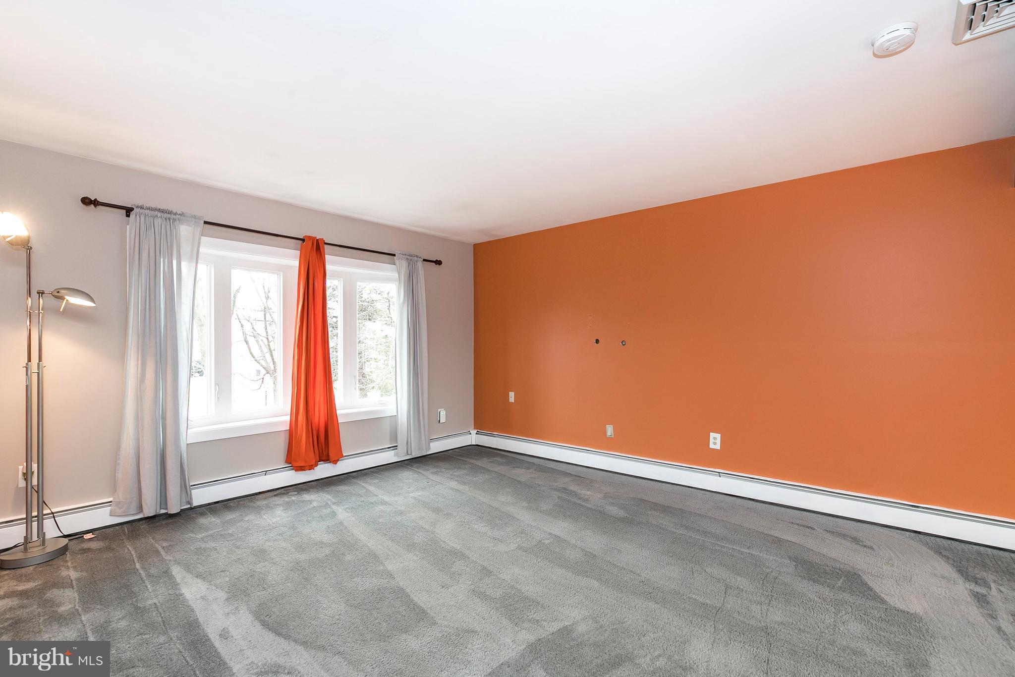 1281 Rupert Road Pottstown, PA 19464 - Photo 9 of 27 Living Room