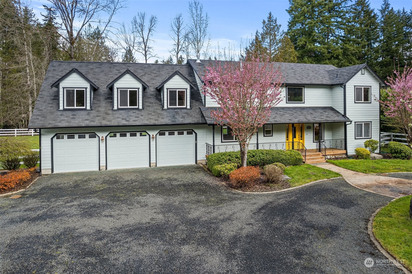 4105 Cooper Point Road Northwest Olympia, WA 98502 - Photo 2 of 40 Gallery Image 2