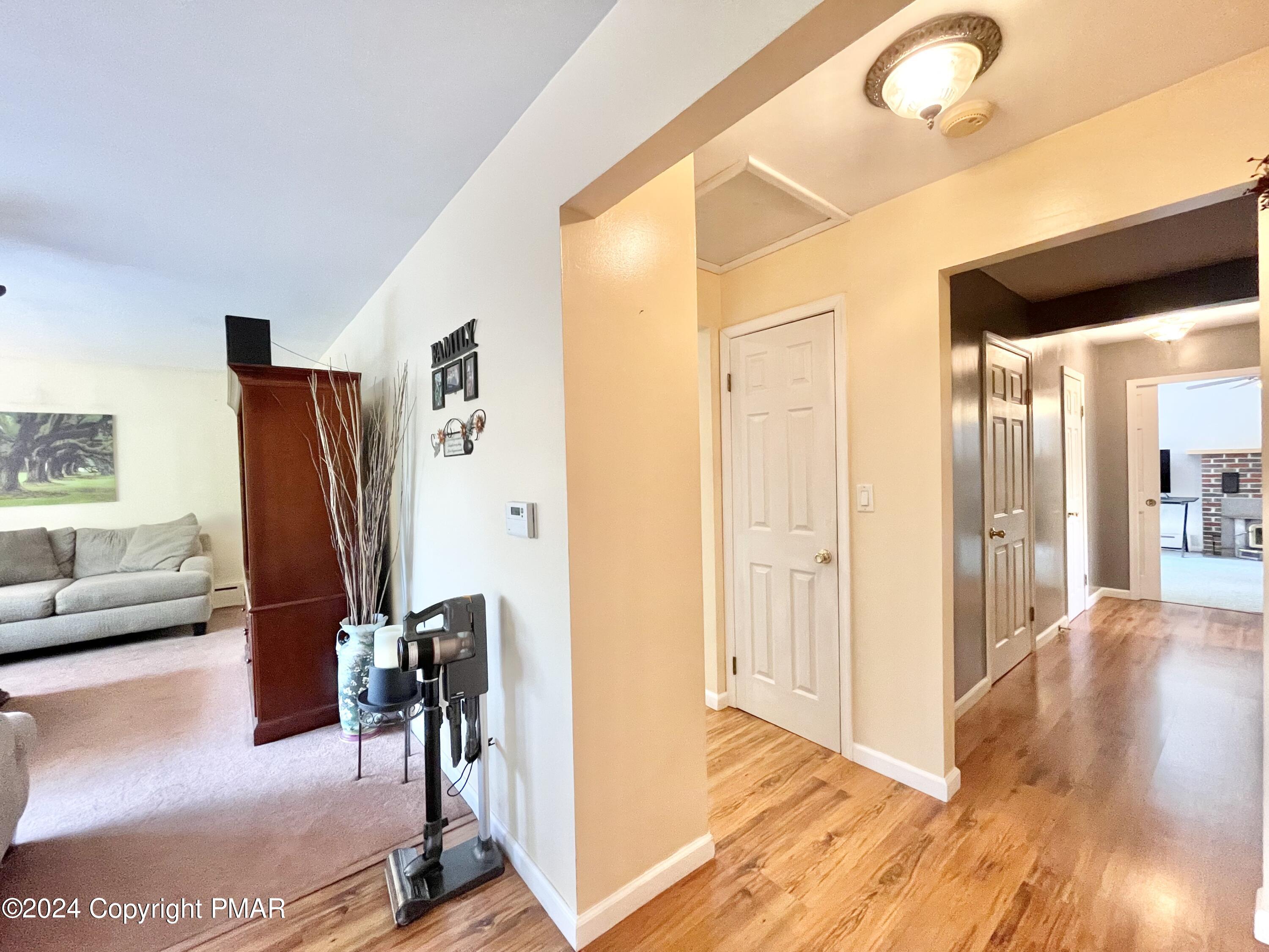 214 Shine Hill Road Henryville, PA 18332 - Photo 82 of 126 Entrance hall