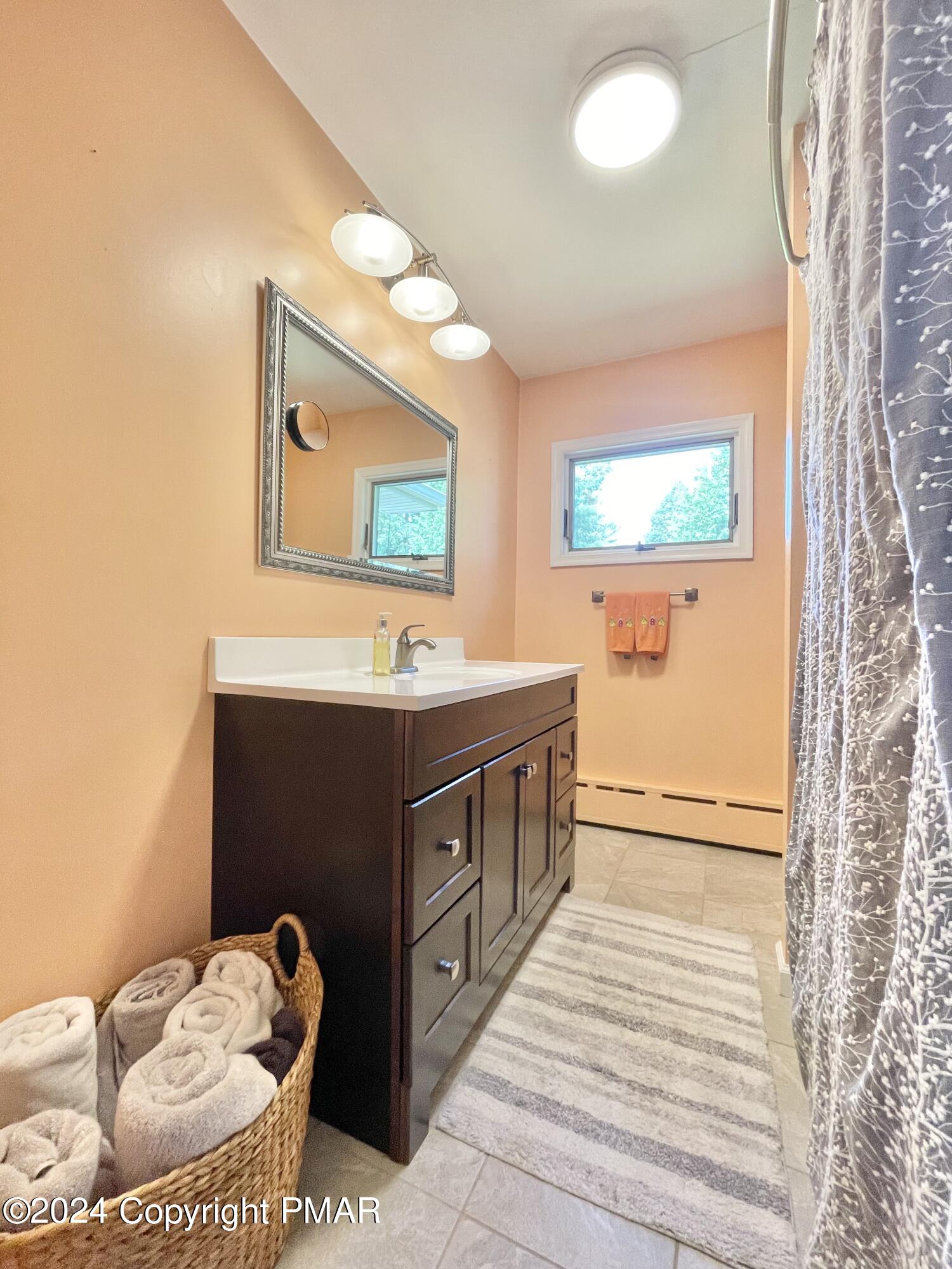 214 Shine Hill Road Henryville, PA 18332 - Photo 89 of 126 Full bath