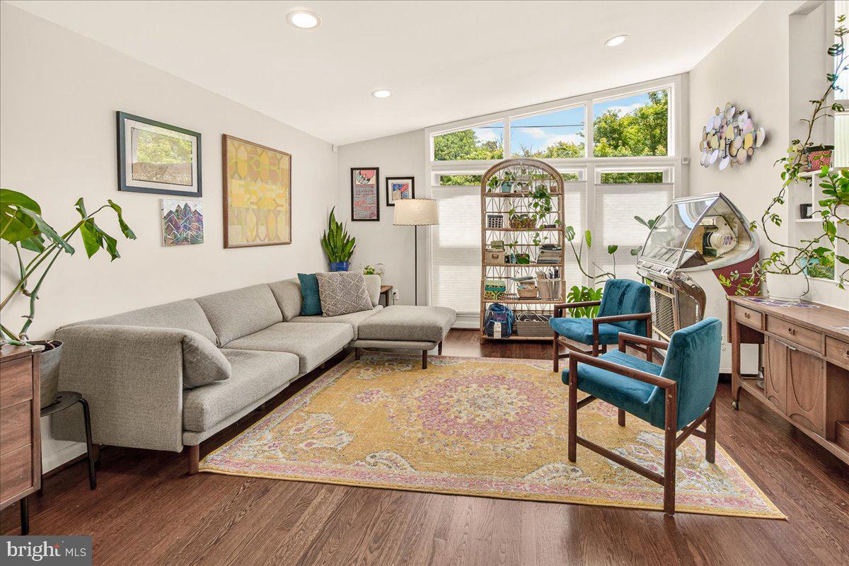 707 Hyde Road Silver Spring, MD 20902 - Photo 13 of 68
