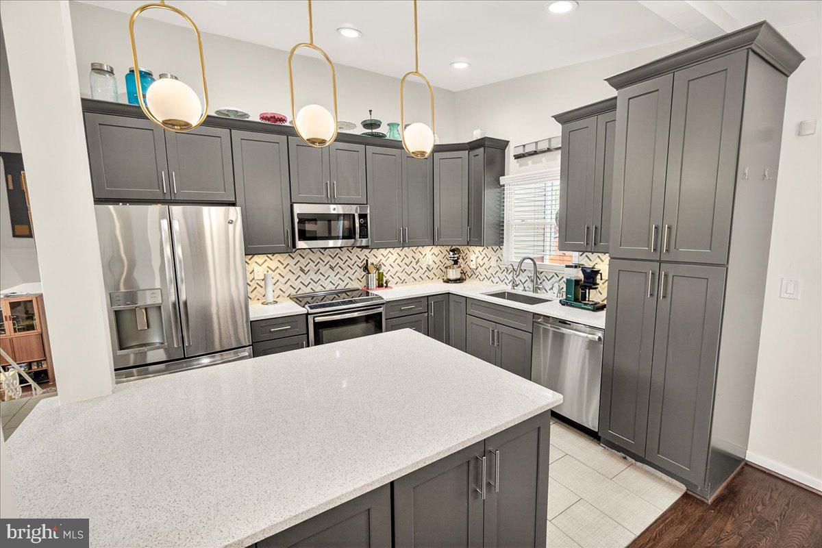 707 Hyde Road Silver Spring, MD 20902 - Photo 18 of 68