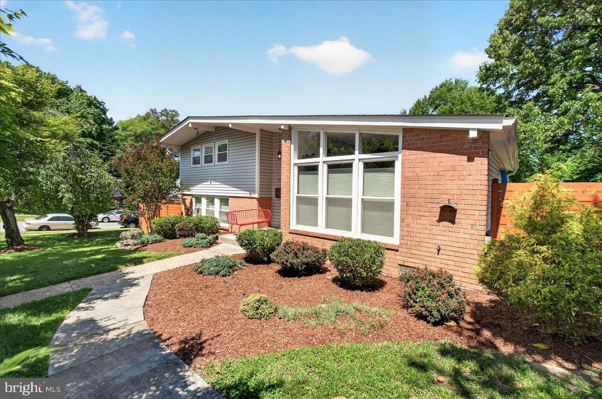 707 Hyde Road Silver Spring, MD 20902 - Photo 2 of 68
