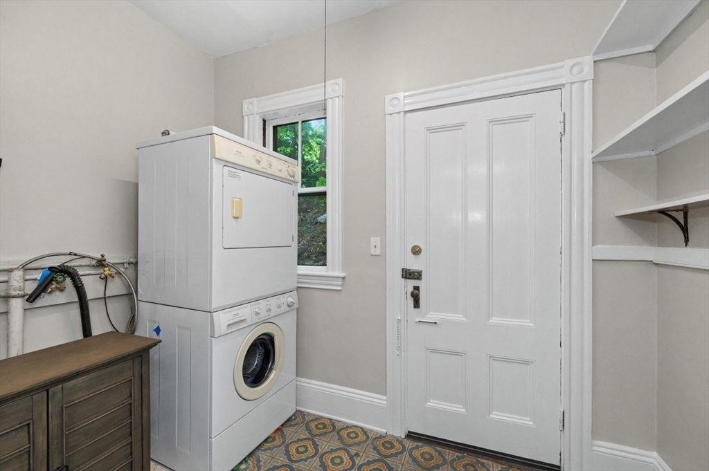 63 Hyde Street Newton, MA 02461 - Photo 14 of 42