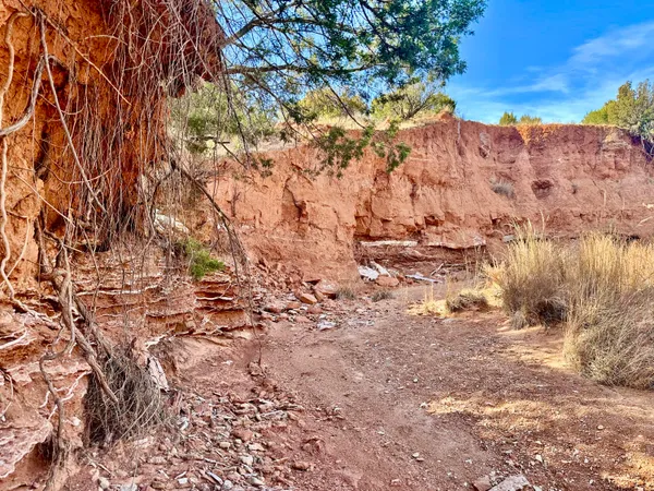 $1,767,600 | 7 A Co Road, Clarendon, TX 79226