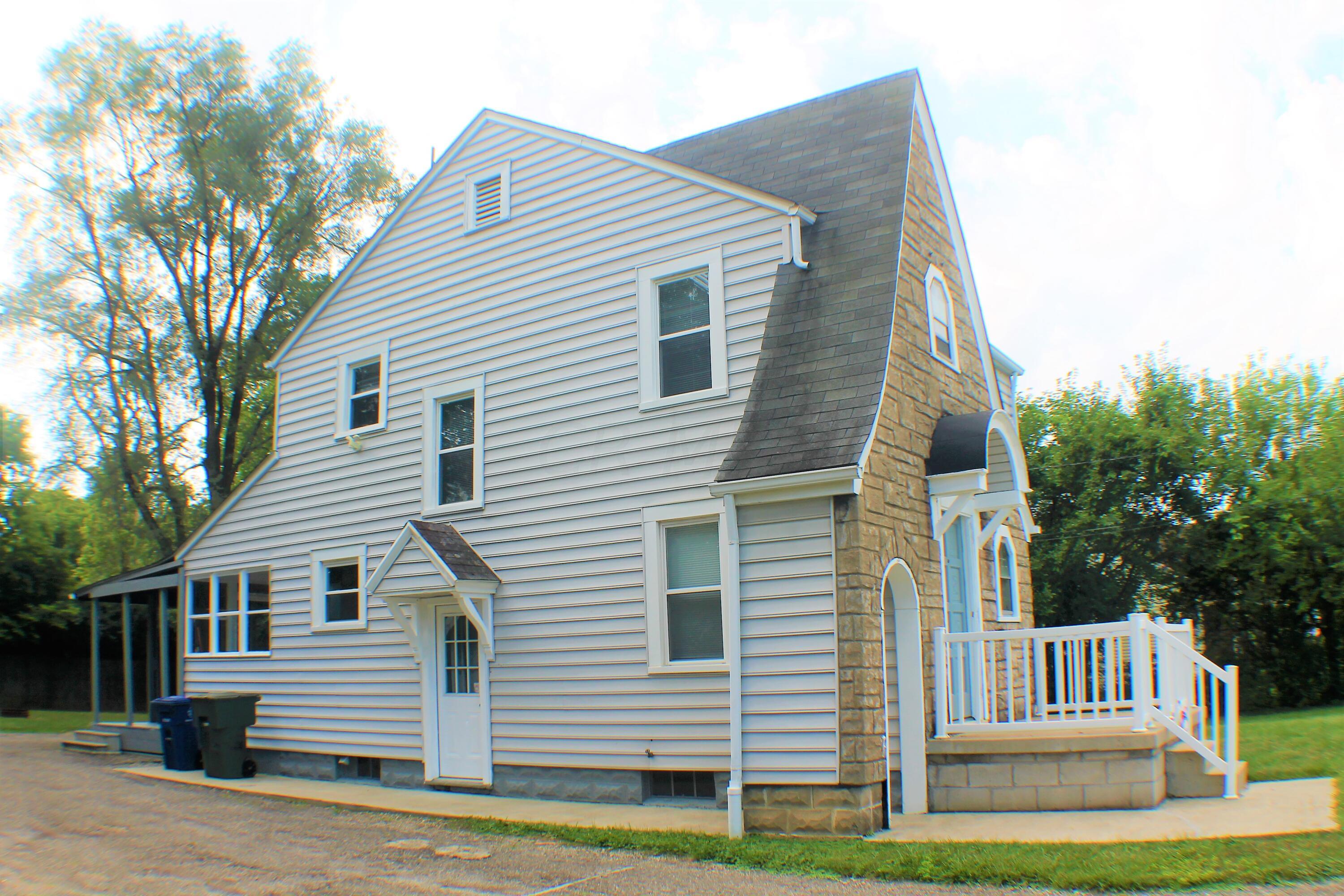 2578 Lockbourne Road Columbus, OH 43207 - Photo 3 of 34