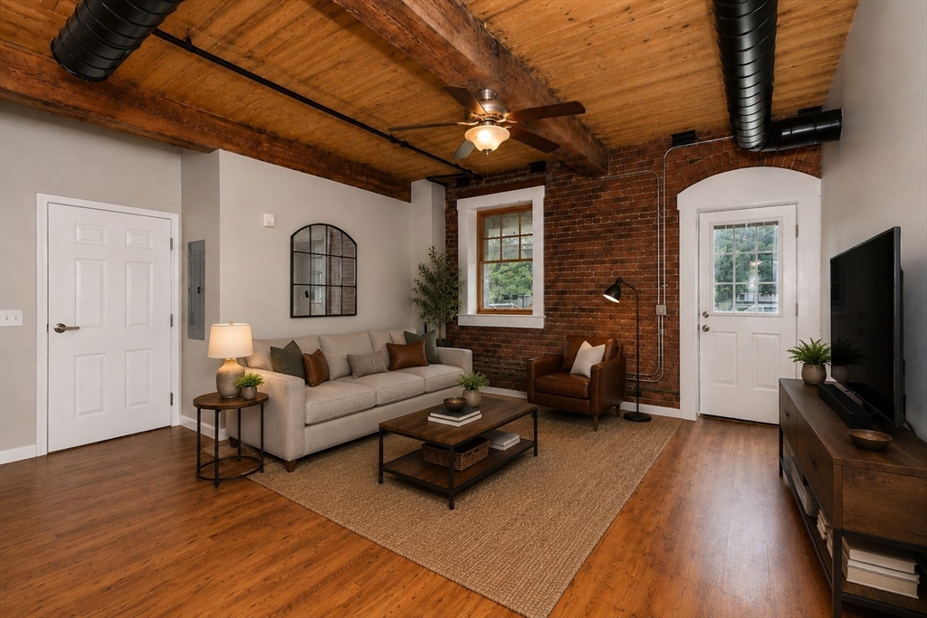540 Main Street, Unit 101 Clinton, MA 01510 - Photo 6 of 24