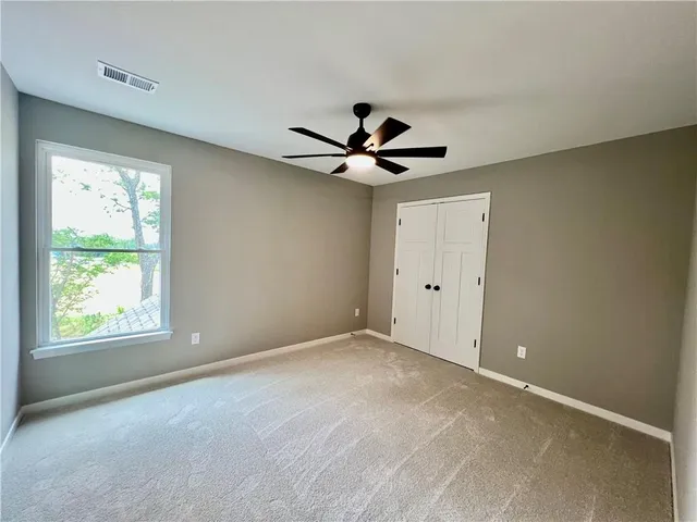 $580,400 | 1972 Longview Drive, Liberty, MO 64068