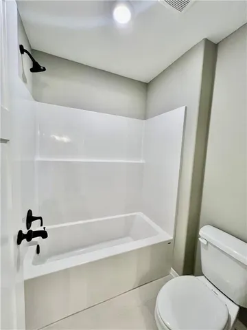 $580,400 | 1972 Longview Drive, Liberty, MO 64068