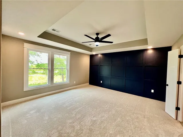 $580,400 | 1972 Longview Drive, Liberty, MO 64068