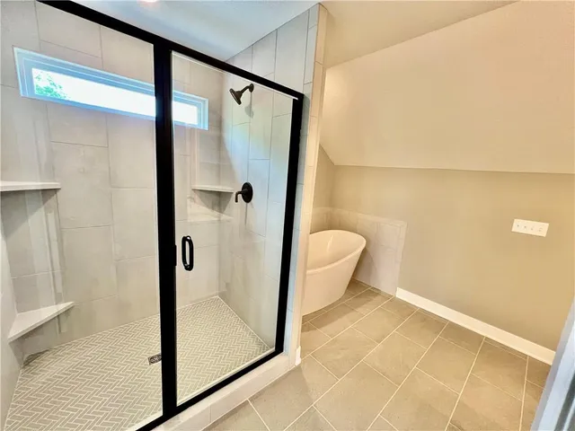 $580,400 | 1972 Longview Drive, Liberty, MO 64068