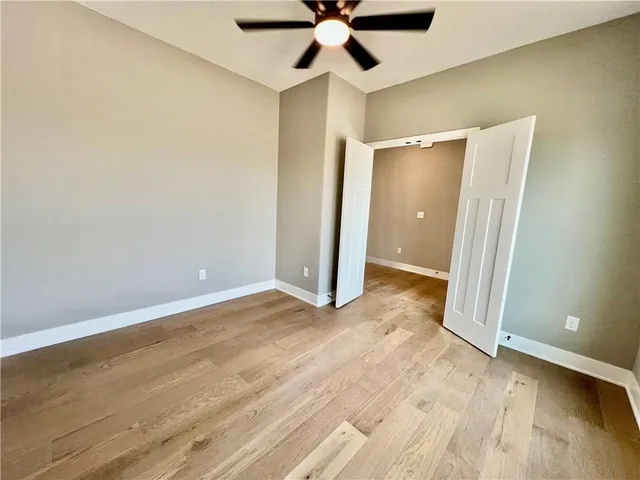 $580,400 | 1972 Longview Drive, Liberty, MO 64068