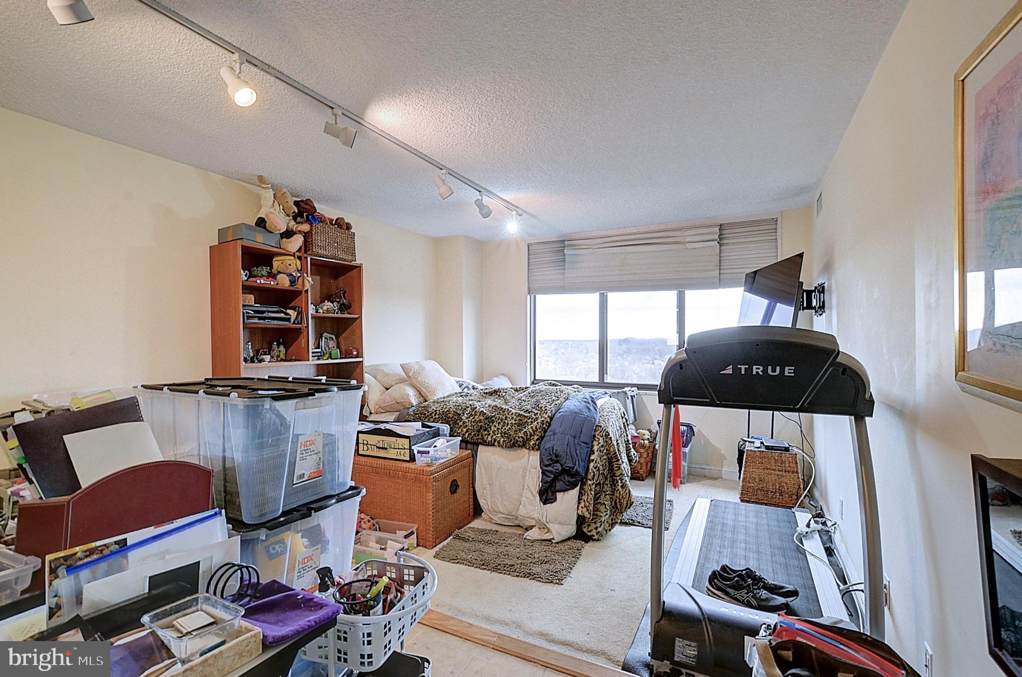 5225 Pooks Hill Road, Unit 1824N Bethesda, MD 20814 - Photo 4 of 21 Bedroom