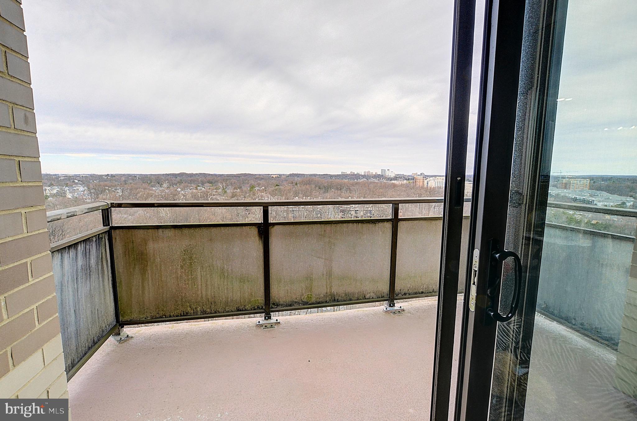 5225 Pooks Hill Road, Unit 1824N Bethesda, MD 20814 - Photo 9 of 21 Balcony
