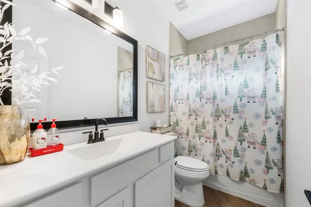 $2,850 | 11918 Autumn Leaf Drive, Mont Belvieu, TX 77535