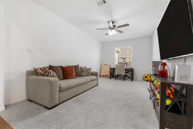 $2,850 | 11918 Autumn Leaf Drive, Mont Belvieu, TX 77535