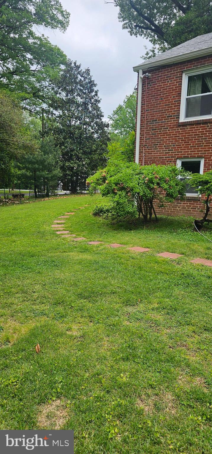 401 Stonington Road Silver Spring, MD 20902 - Photo 11 of 16