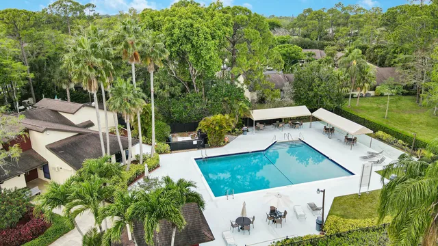 $240,000 | 135 Manchineel Court, Royal Palm Beach, FL 33411