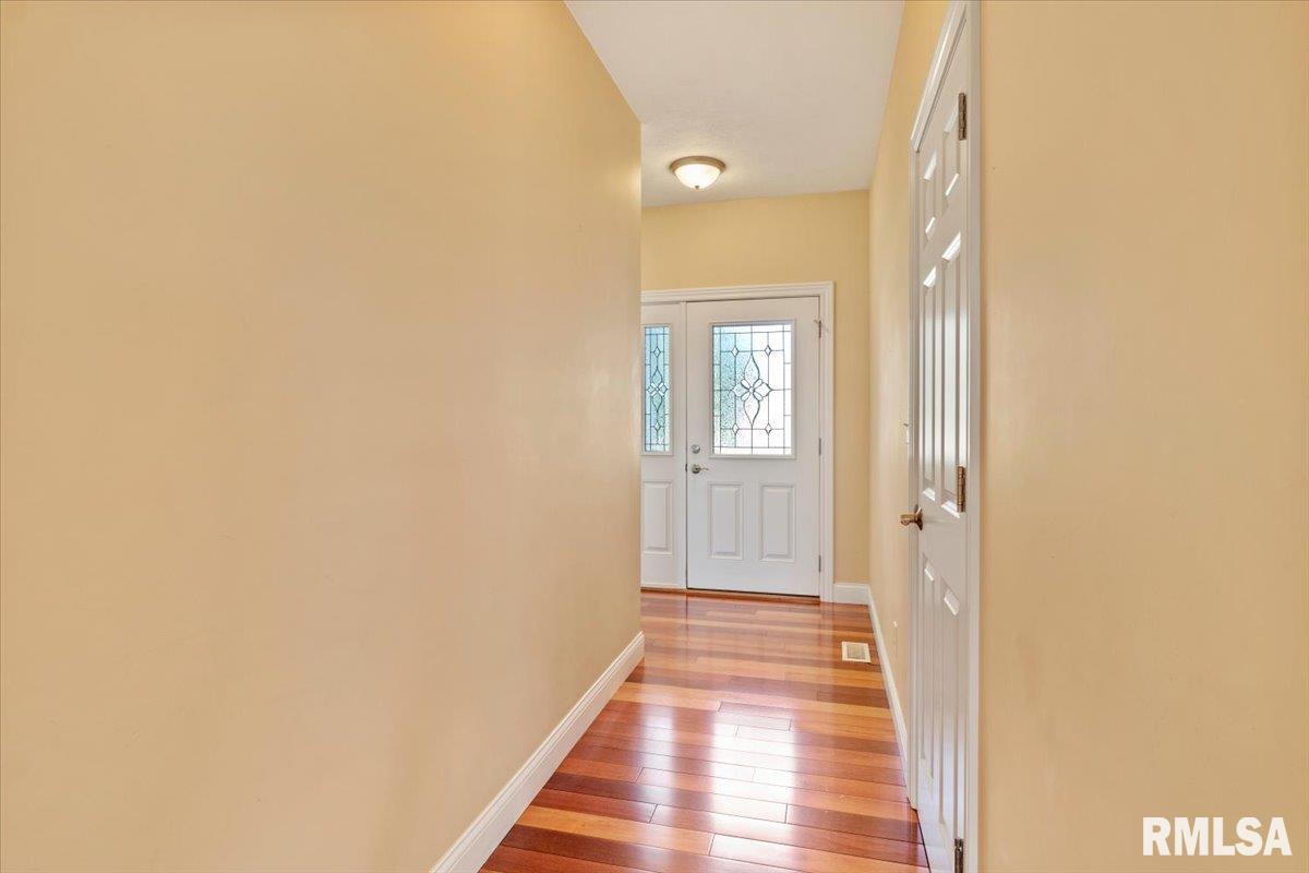 4802 Leah Drive Springfield, IL 62711 - Photo 5 of 35